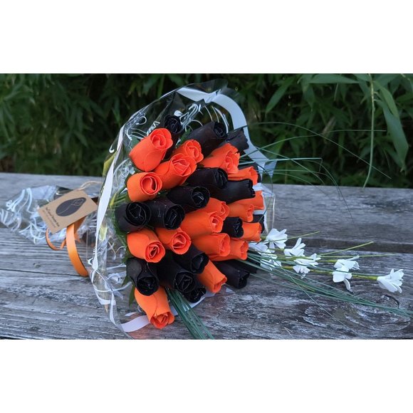 3 Dozen Halloween Black and Orange The Original Wooden Rose Flower Bouquet - Picture 5 of 7